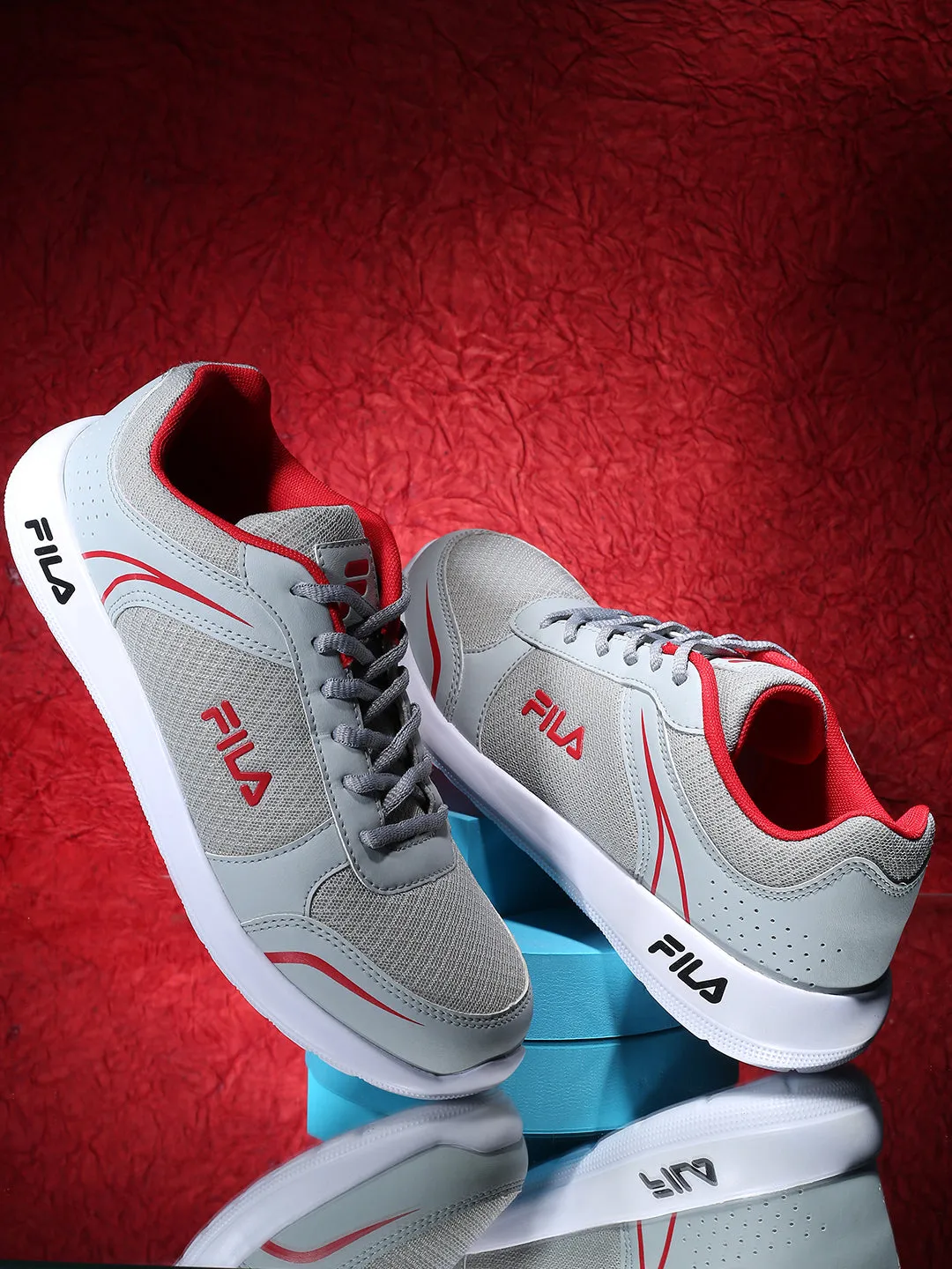 Fila Light Green Gollar Men's Running Shoes