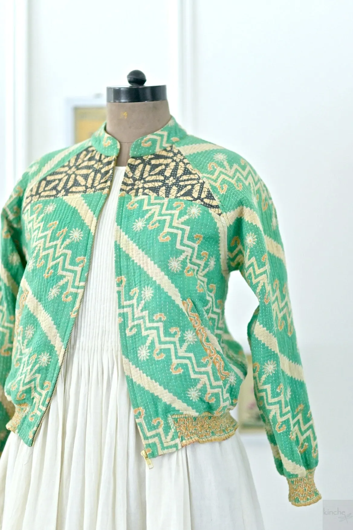 Medium, Charlotte Jacket in a beautiful Vintage Print, Quilted Cotton